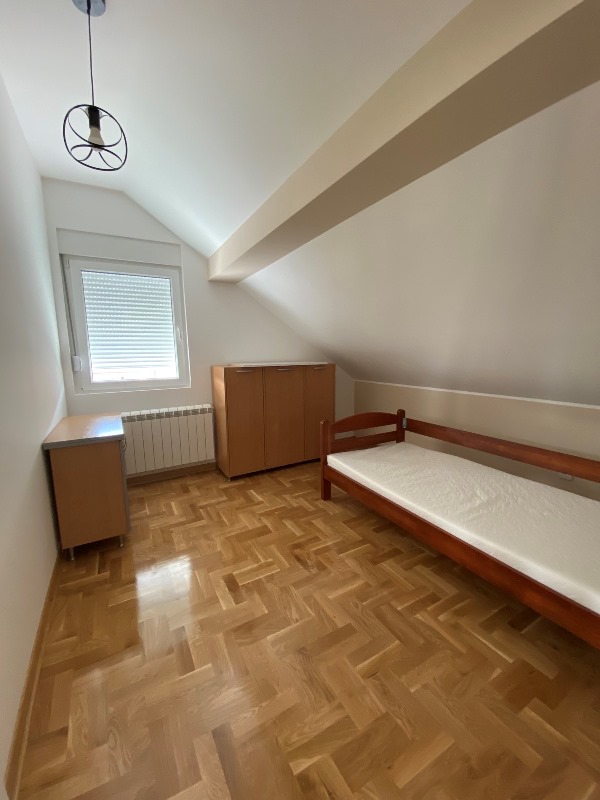 Stan na prodaju u Beogradu, Mirijevo, trosoban, 54m2, cena 125000 evra