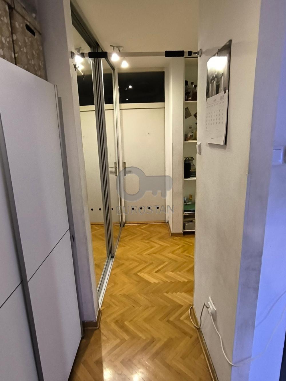Stan na prodaju u Beogradu, Čukarica, jednoiposoban, 44m2, cena 128000 evra