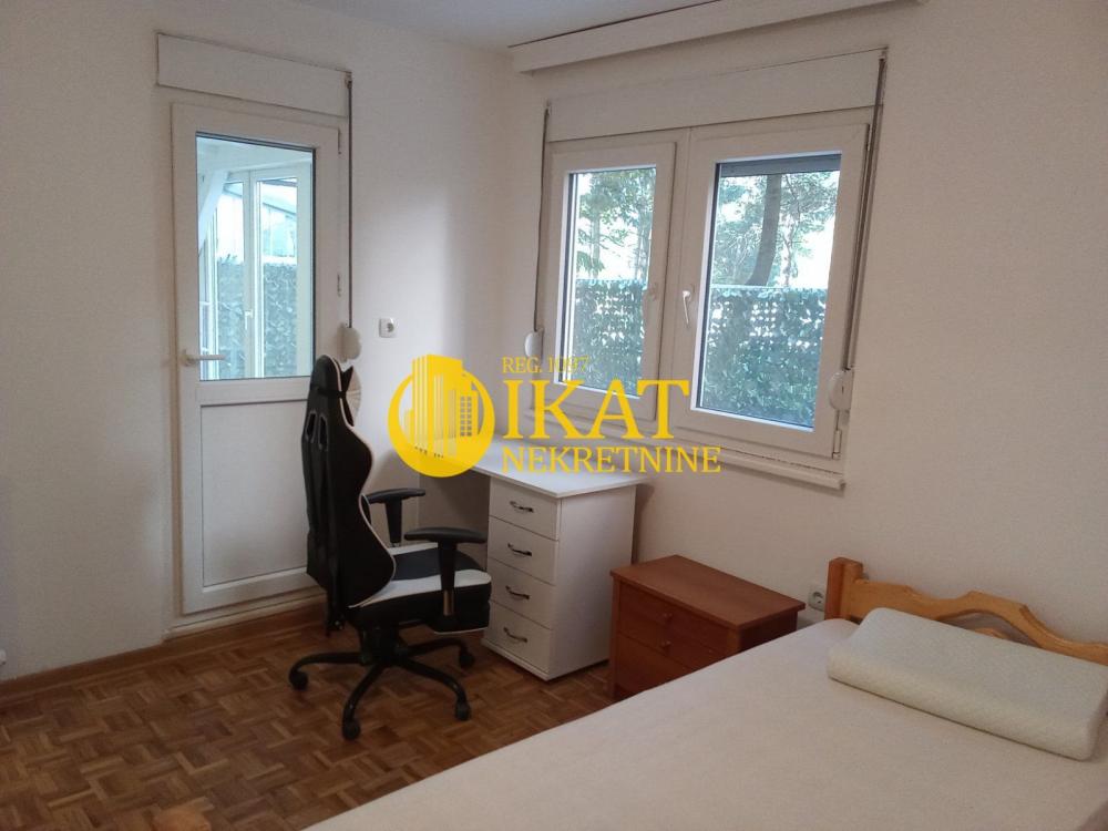 Stan na prodaju u Beogradu, Novi Beograd, troiposoban, 84m2, cena 254000 evra