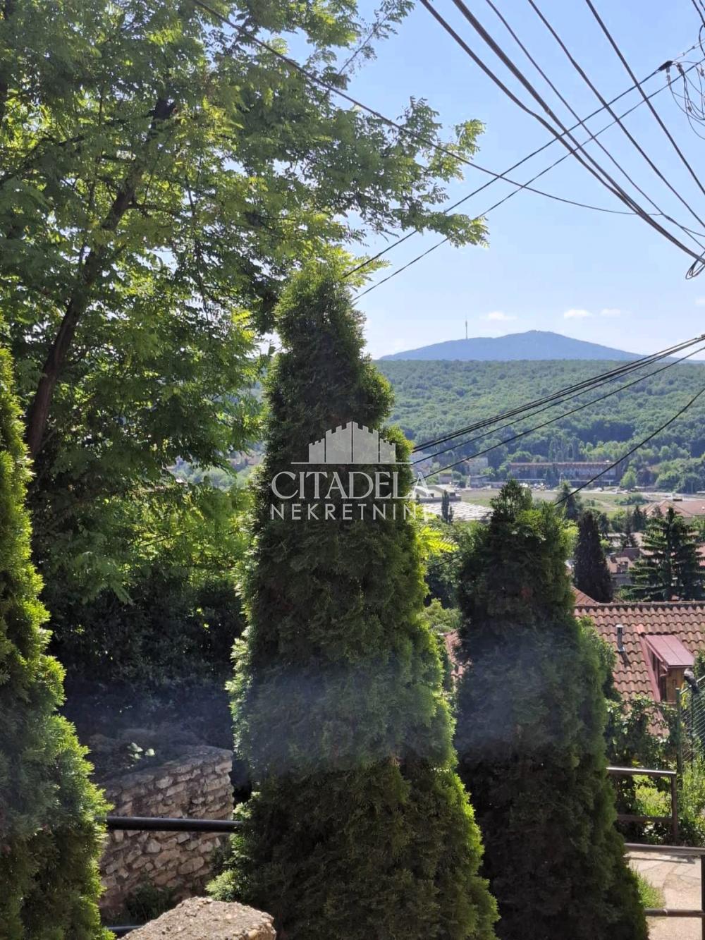 Stan na prodaju u Beogradu, Rakovica, jednoiposoban, 36m2, cena 74000 evra