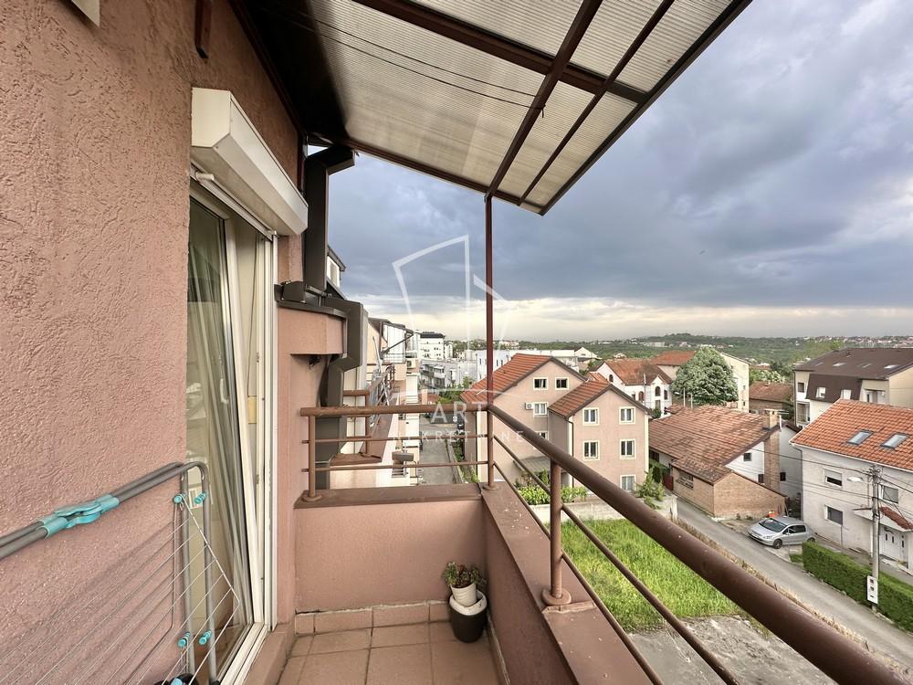 Stan na prodaju u Beogradu, Zvezdara, jednoiposoban, 41m2, cena 97000 evra