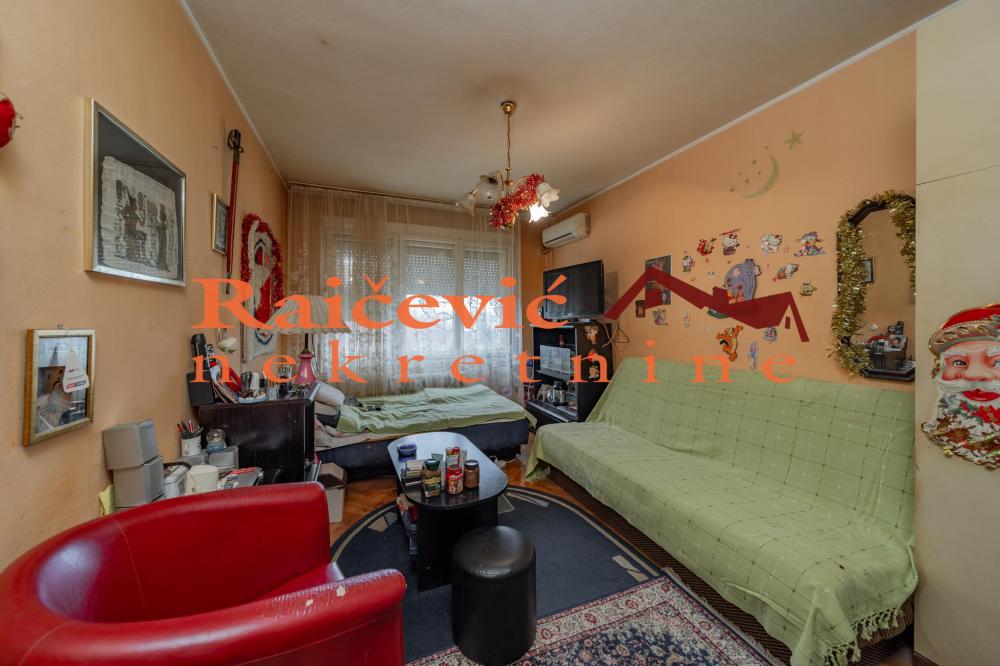 Stan na prodaju u Beogradu, Čubura, dvoiposoban, 60m2, cena 178000 evra