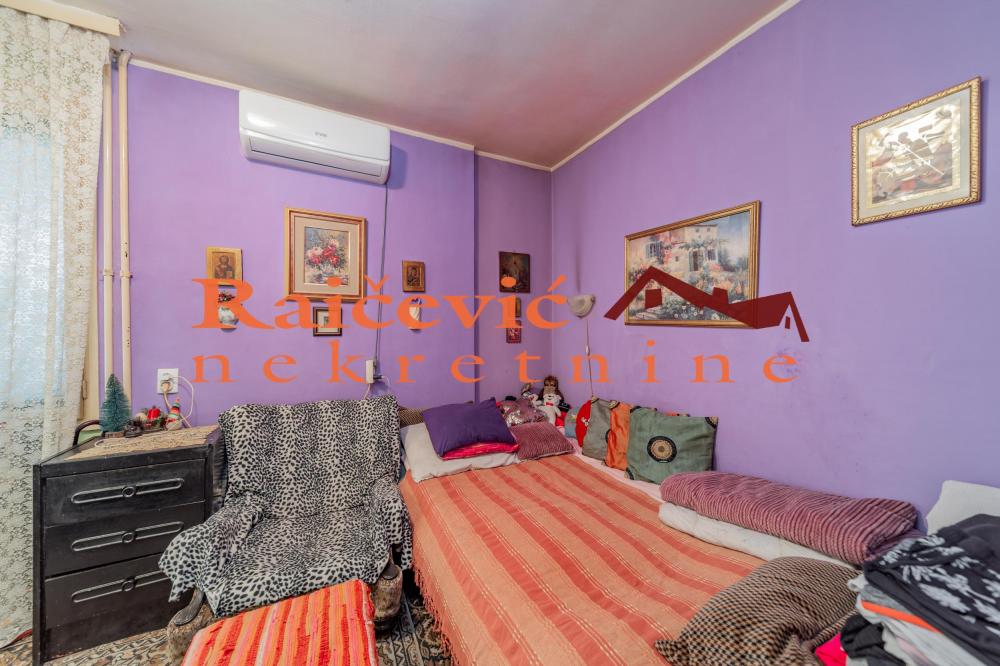 Stan na prodaju u Beogradu, Čubura, dvoiposoban, 60m2, cena 178000 evra