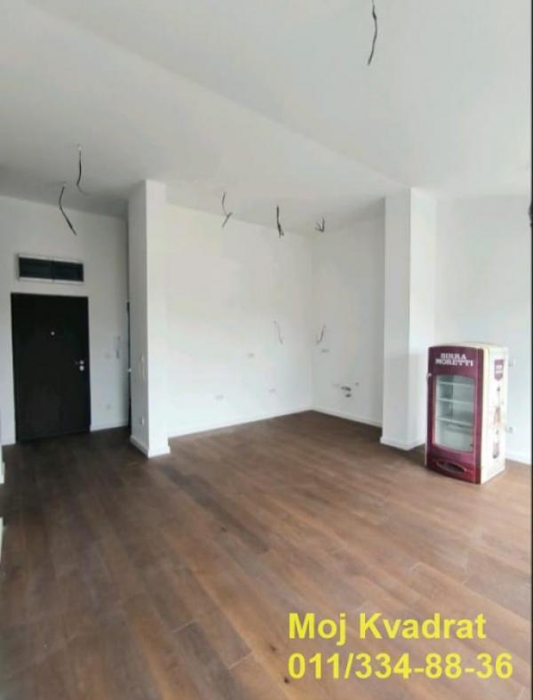 Stan na prodaju u Beogradu, Vukov spomenik, troiposoban, 92m2, cena 505000 evra