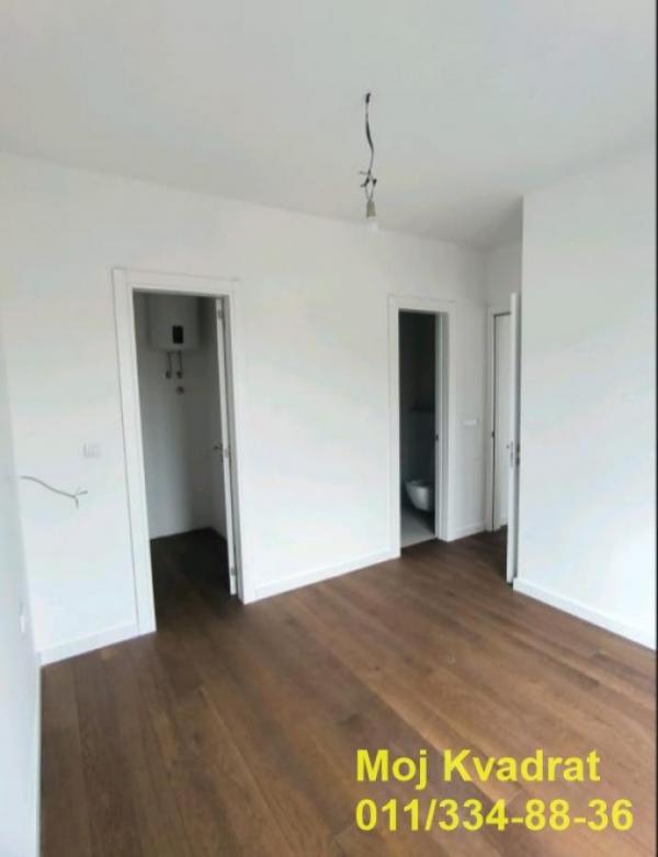 Stan na prodaju u Beogradu, Vukov spomenik, troiposoban, 92m2, cena 505000 evra