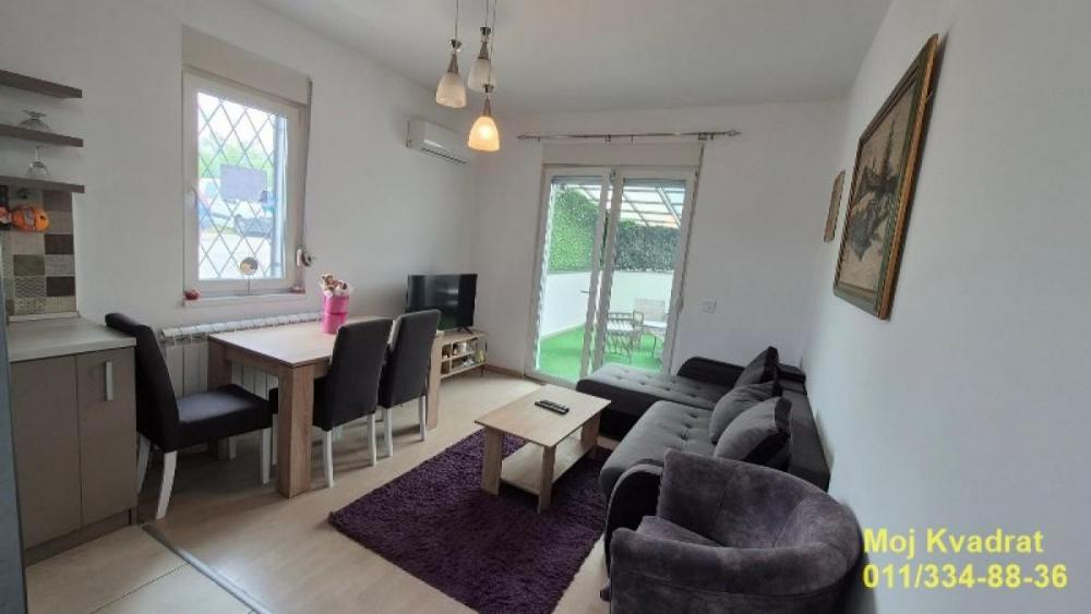Stan na prodaju u Beogradu, Mirijevo, dvoiposoban, 64m2, cena 139000 evra