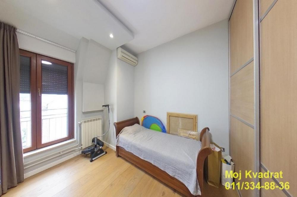 Stan na prodaju u Beogradu, Vračar (Centar), cetvorosoban, 151m2, cena 1100000 evra