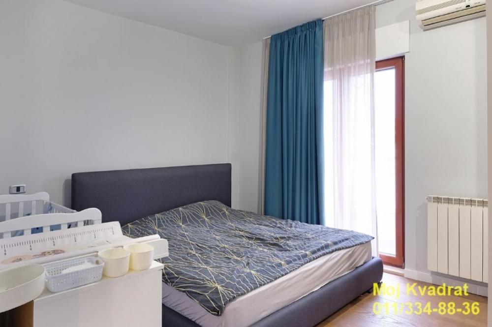 Stan na prodaju u Beogradu, Vračar (Centar), cetvorosoban, 151m2, cena 1100000 evra