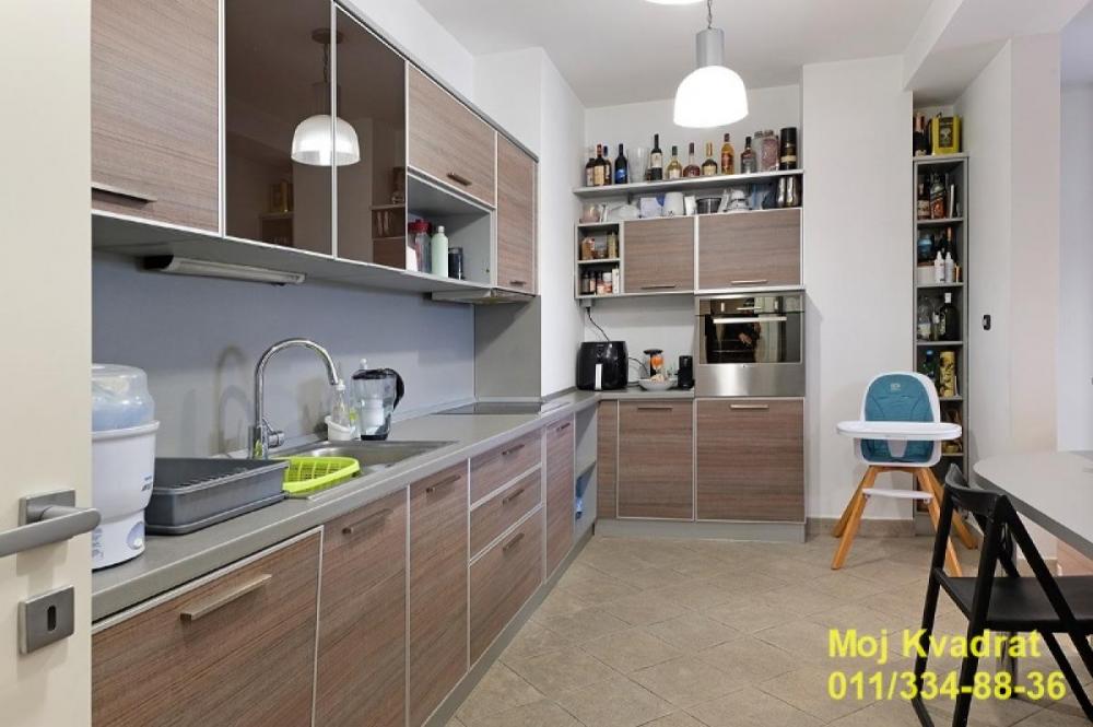 Stan na prodaju u Beogradu, Vračar (Centar), cetvorosoban, 151m2, cena 1100000 evra