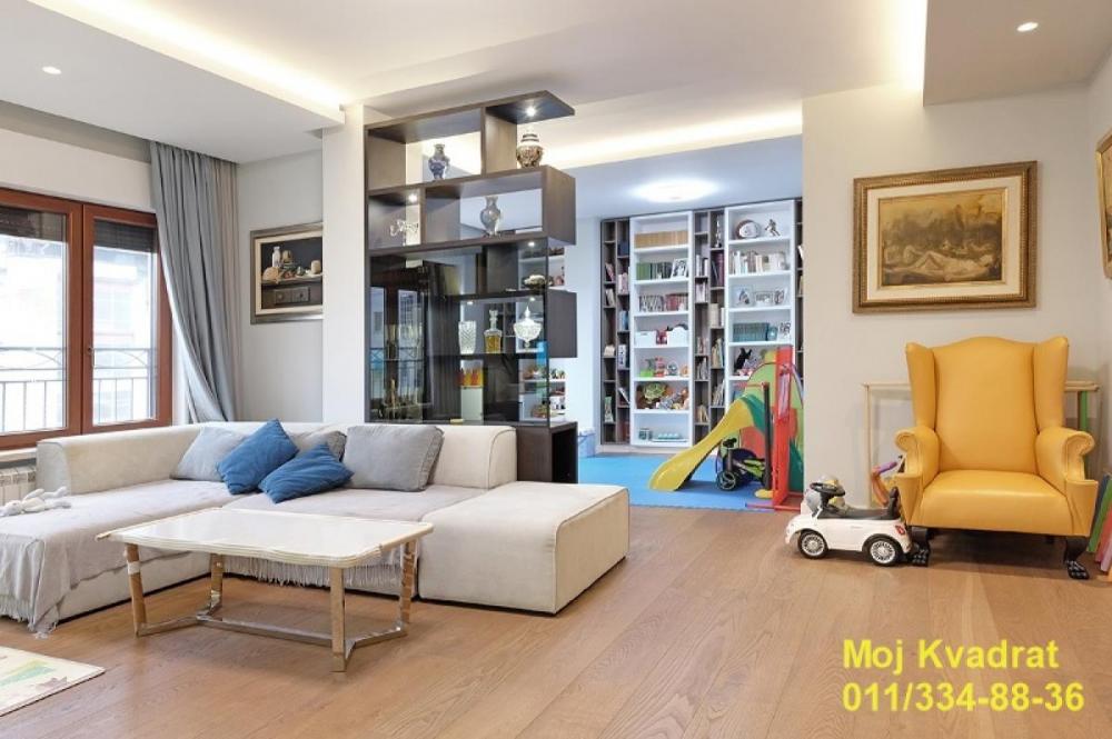 Stan na prodaju u Beogradu, Vračar (Centar), cetvorosoban, 151m2, cena 1100000 evra