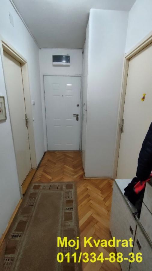 Stan na prodaju u Beogradu, Rakovica, dvoiposoban, 56m2, cena 152000 evra