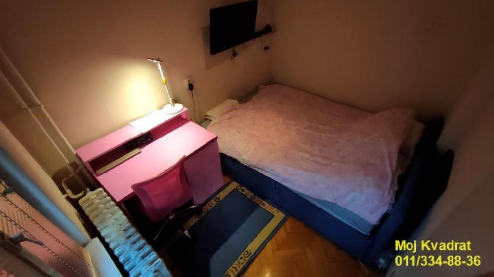 Stan na prodaju u Beogradu, Rakovica, dvoiposoban, 56m2, cena 152000 evra