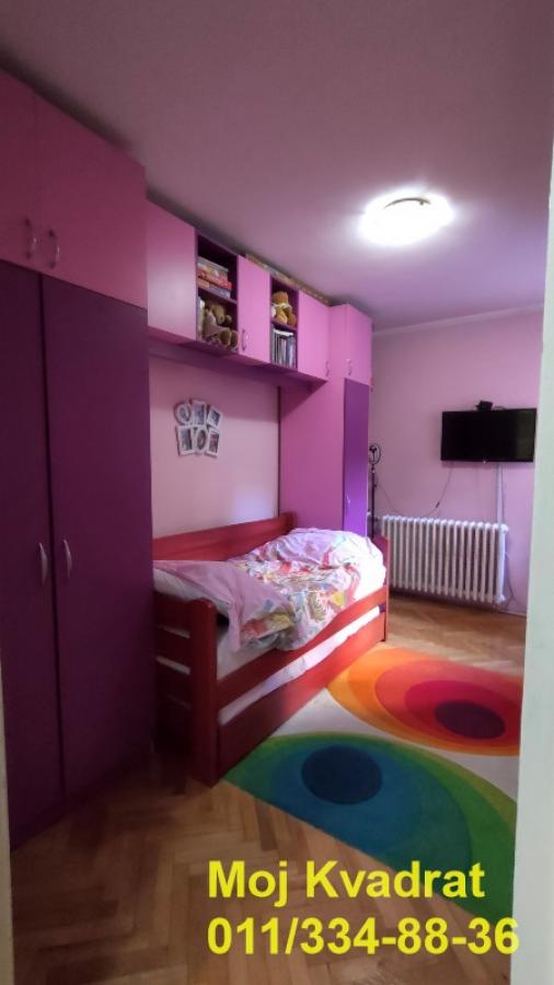 Stan na prodaju u Beogradu, Rakovica, dvoiposoban, 56m2, cena 152000 evra
