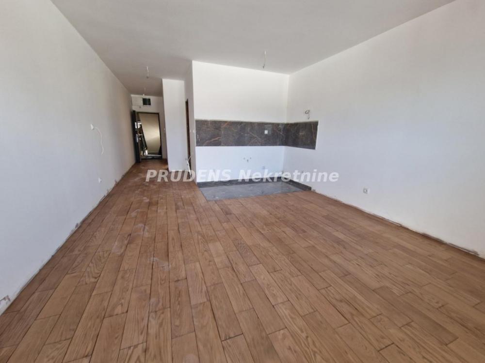 Stan na prodaju u Beogradu, Dušanovac, jednoiposoban, 47m2, cena 141000 evra