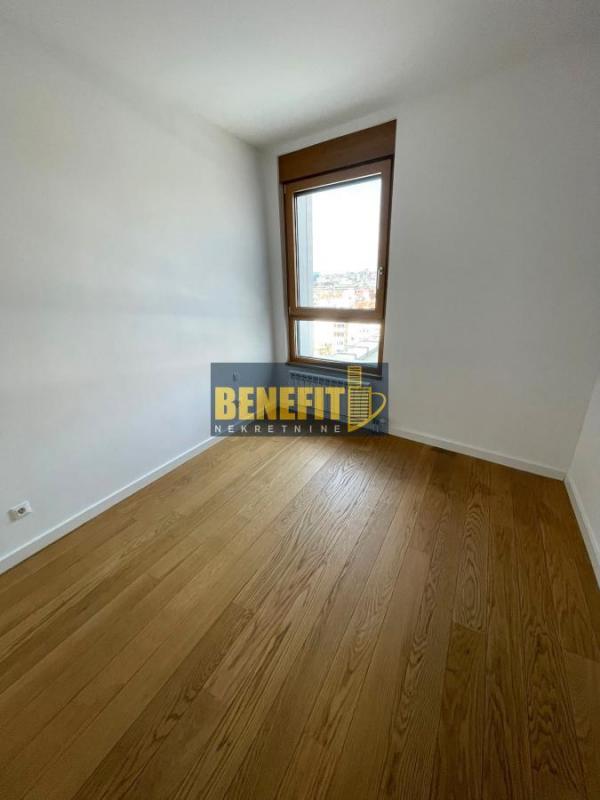 Stan na prodaju u Beogradu, Savski venac, cetvorosoban, 107m2, cena 695500 evra