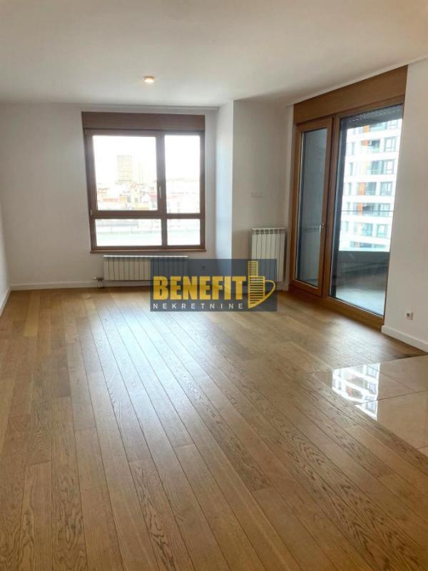 Stan na prodaju u Beogradu, Savski venac, cetvorosoban, 107m2, cena 695500 evra