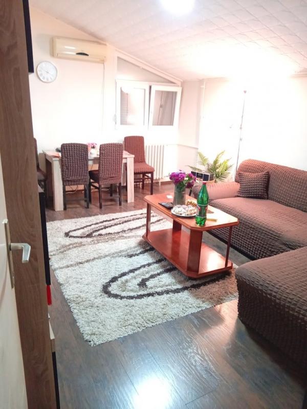 Stan na prodaju u Beogradu, Borča, dvosoban, 59m2, cena 116500 evra