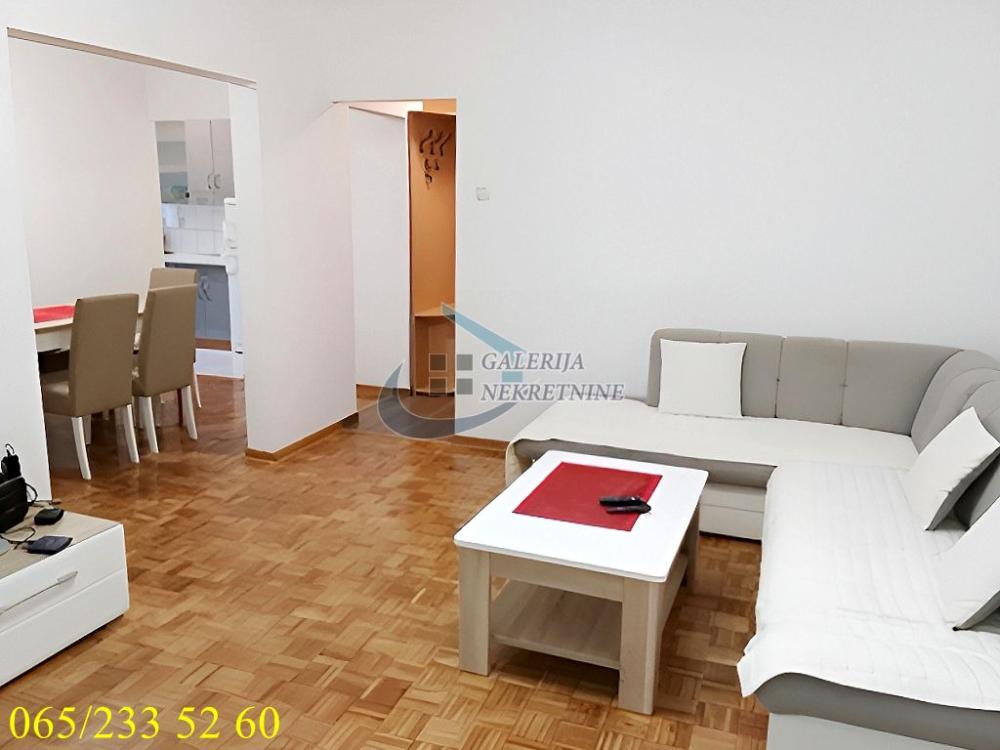 Stan na prodaju u Beogradu, Novi Beograd, troiposoban, 84m2, cena 254000 evra