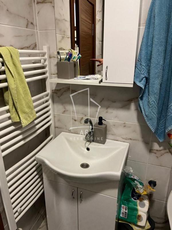 Stan na prodaju u Beogradu, Mirijevo, dvoiposoban, 49m2, cena 140000 evra