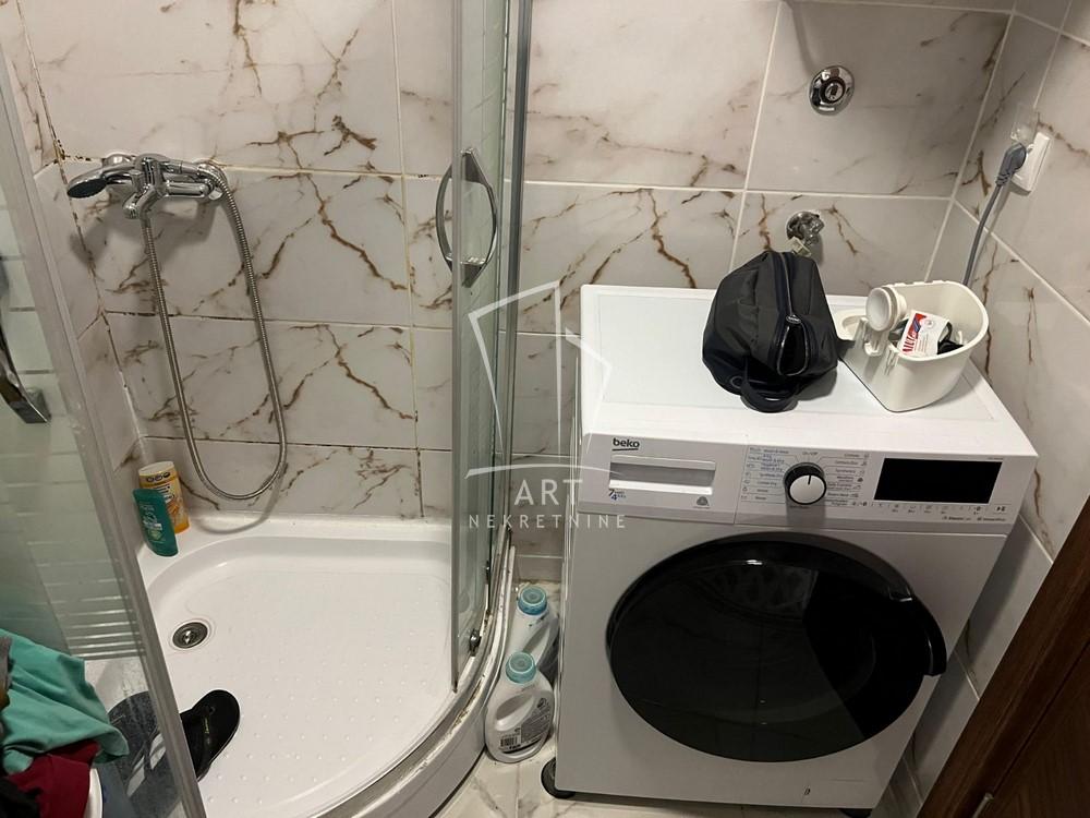 Stan na prodaju u Beogradu, Mirijevo, dvoiposoban, 49m2, cena 140000 evra