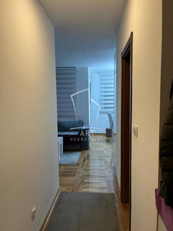 Stan na prodaju u Beogradu, Mirijevo, dvoiposoban, 49m2, cena 140000 evra