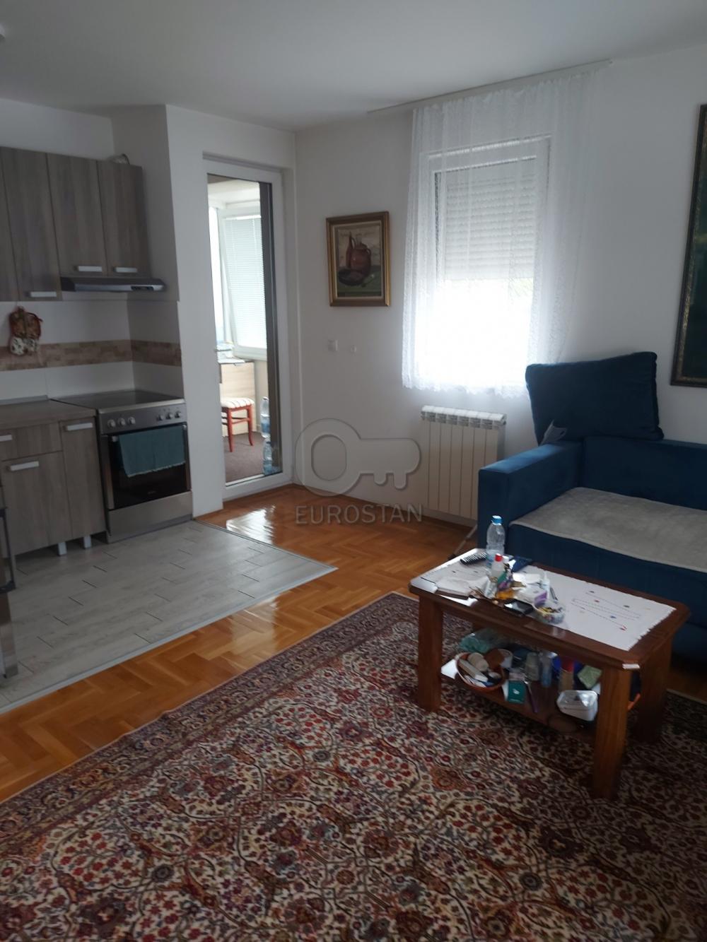 Stan na prodaju u Beogradu, Novi Beograd, dvosoban, 49m2, cena 115000 evra
