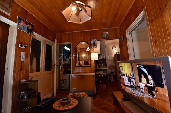 Stan na prodaju u Beogradu, Cerak, cetvorosoban, 53m2, cena 118500 evra