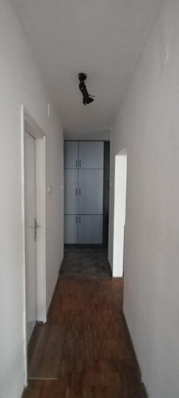 Stan na prodaju u Beogradu, Skojevsko naselje, dvoiposoban, 80m2, cena 200000 evra