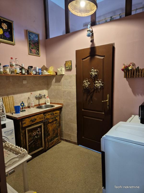 Stan na prodaju u Beogradu, Zemun centar, dvosoban, 45m2, cena 158000 evra