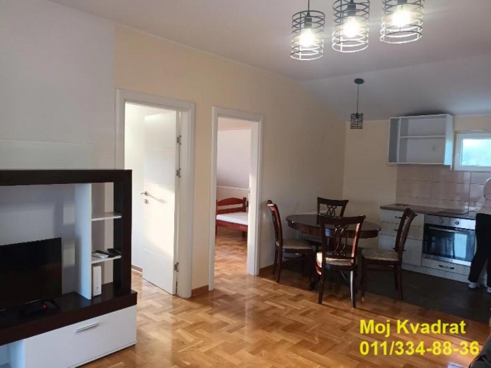 Stan na prodaju u Beogradu, Mirijevo, trosoban, 65m2, cena 126000 evra