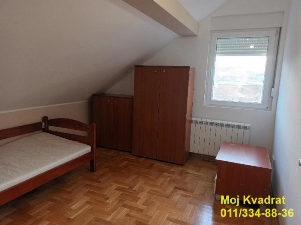 Stan na prodaju u Beogradu, Mirijevo, trosoban, 65m2, cena 126000 evra