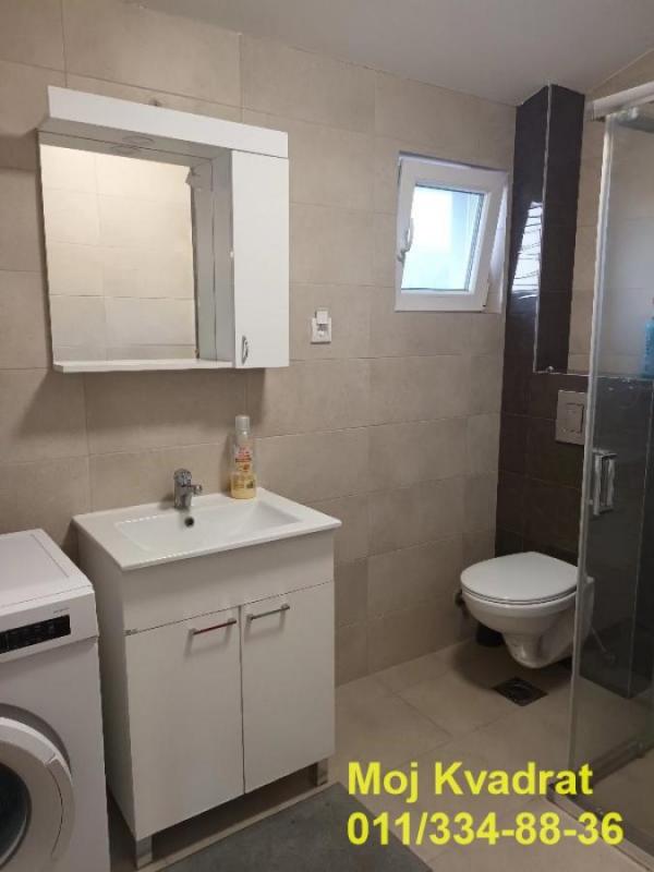 Stan na prodaju u Beogradu, Mirijevo, trosoban, 65m2, cena 126000 evra