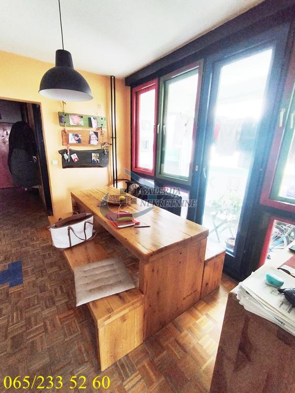 Stan na prodaju u Beogradu, Rakovica, trosoban, 83m2, cena 185000 evra