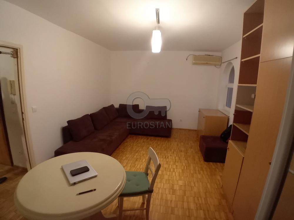 Stan na prodaju u Beogradu, Banovo brdo, jednosoban, 32m2, cena 124900 evra
