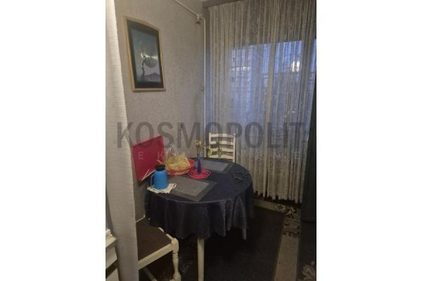 Stan na prodaju u Beogradu, Novi Beograd blok 38 (OŠ Ratko Mitrović), trosoban, 76m2, cena 180000 evra