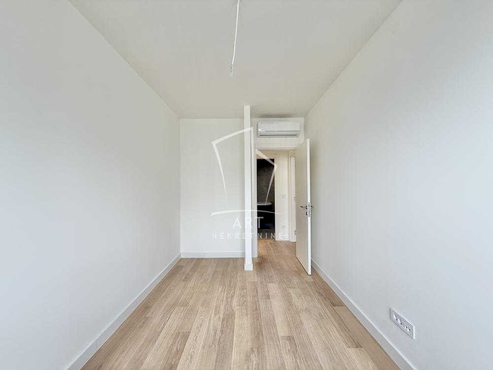 Stan na prodaju u Beogradu, Beograd na vodi, trosoban, 79m2, cena 348000 evra