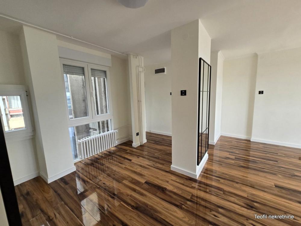 Stan na prodaju u Beogradu, Novi Beograd blok 23, trosoban, 75m2, cena 264900 evra