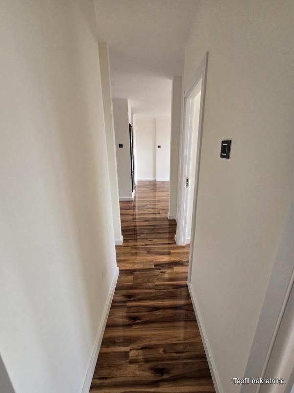 Stan na prodaju u Beogradu, Novi Beograd blok 23, trosoban, 75m2, cena 264900 evra