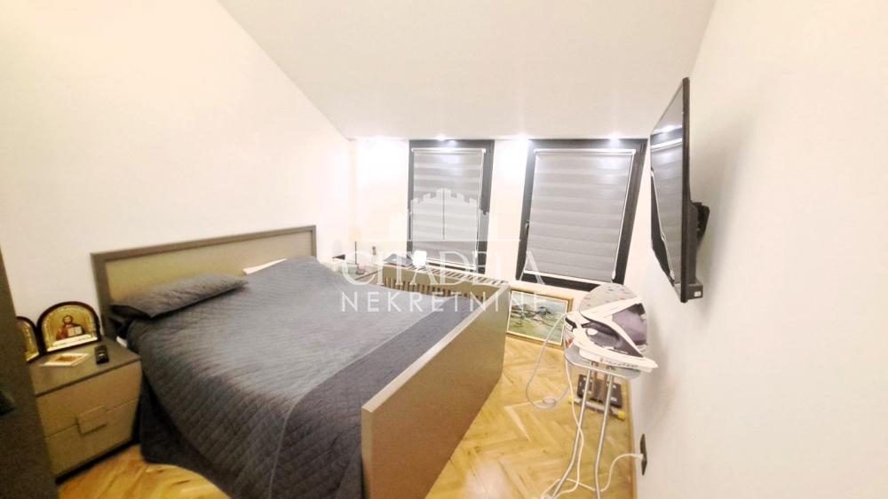 Stan na prodaju u Beogradu, Čukarica, troiposoban, 98m2, cena 300000 evra