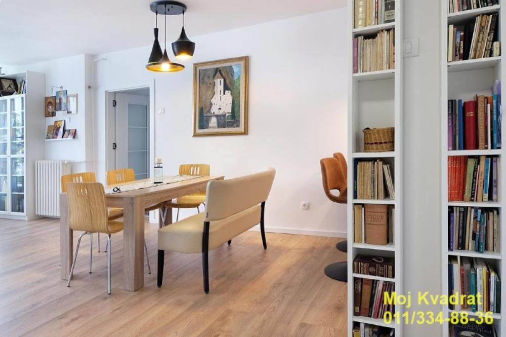 Stan na prodaju u Beogradu, Skojevsko naselje, cetvorosoban, 95m2, cena 239000 evra