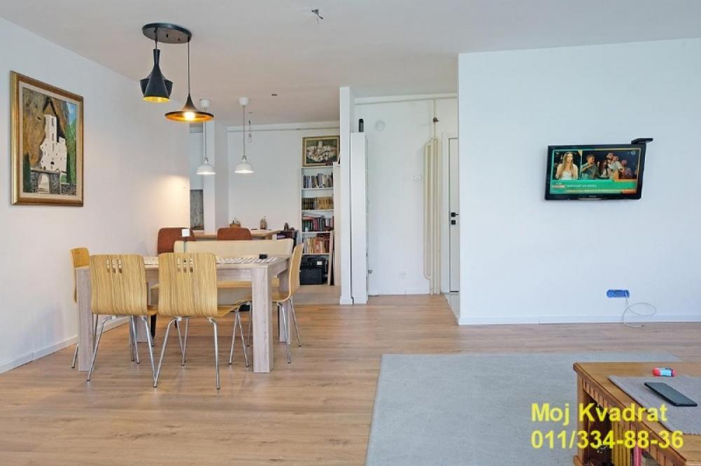 Stan na prodaju u Beogradu, Skojevsko naselje, cetvorosoban, 95m2, cena 239000 evra