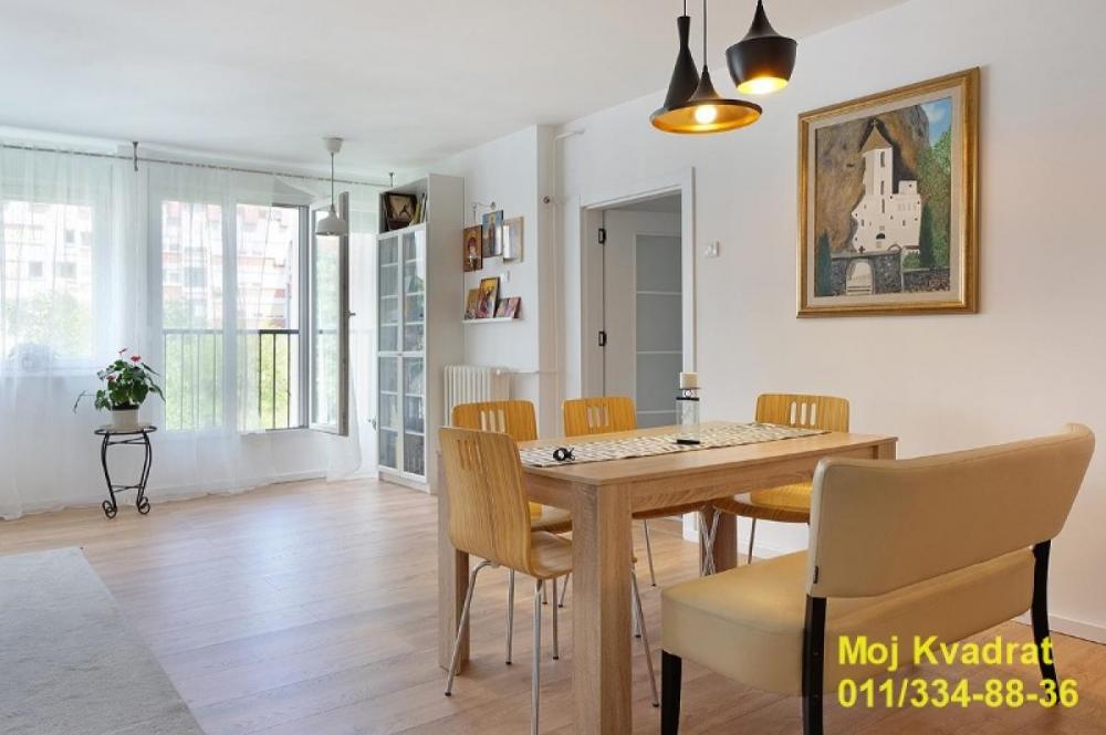 Stan na prodaju u Beogradu, Skojevsko naselje, cetvorosoban, 95m2, cena 239000 evra