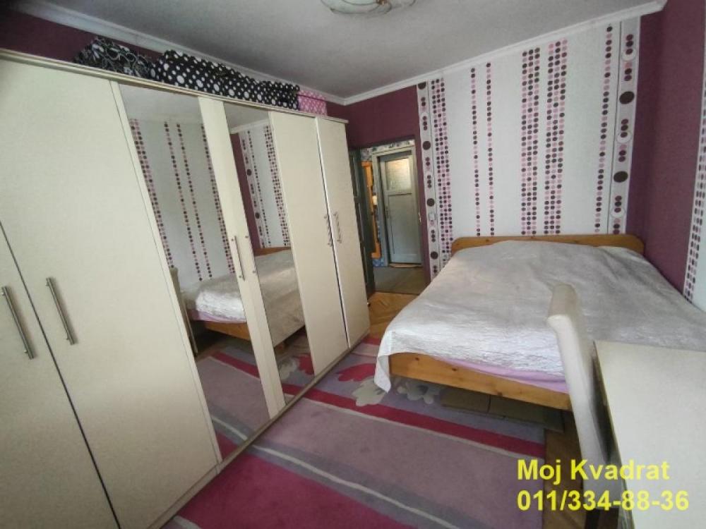 Stan na prodaju u Beogradu, Karaburma, dvosoban, 53m2, cena 156000 evra
