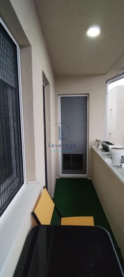 Stan na prodaju u Beogradu, Ledine, dvoiposoban, 60m2, cena 150000 evra
