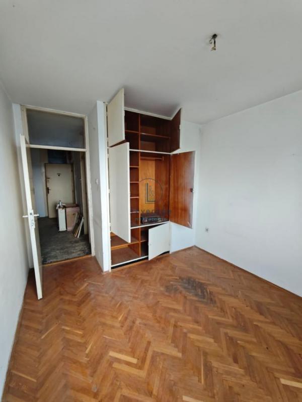 Stan na prodaju u Beogradu, Novi Beograd blok 37, cetvorosoban, 105m2, cena 270000 evra