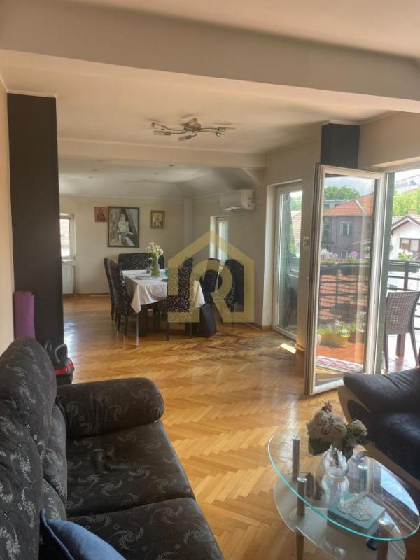 Stan na prodaju u Beogradu, Voždovac, 104m2, cena 170000 evra