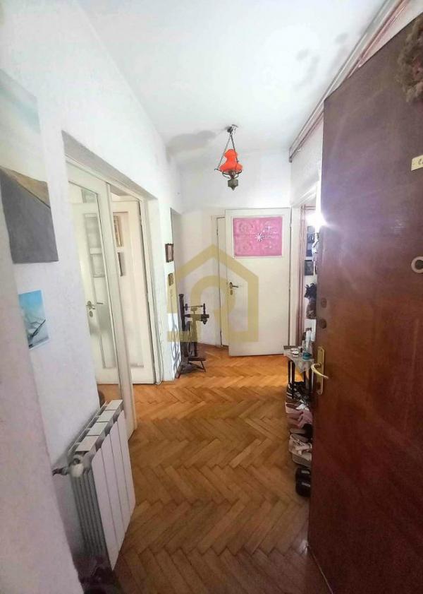 Stan na prodaju u Beogradu, Dorćol, dvoiposoban, 50m2, cena 160000 evra