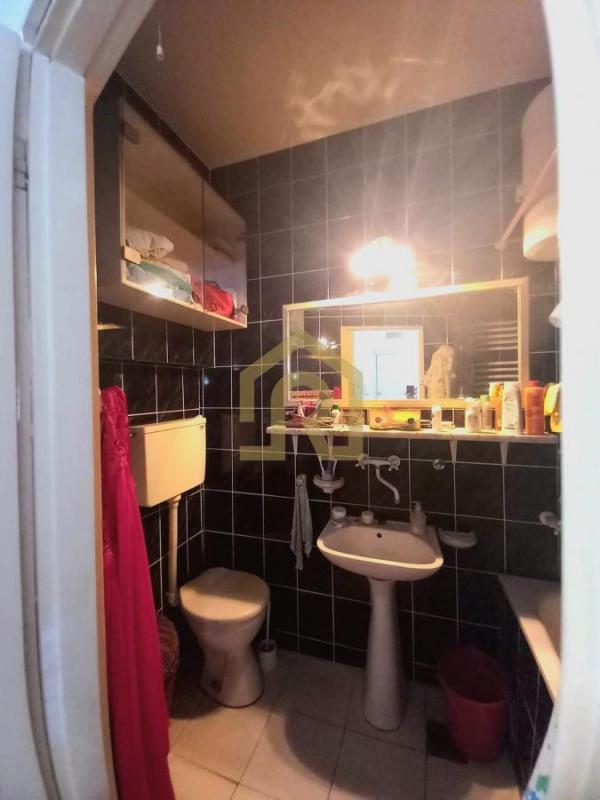 Stan na prodaju u Beogradu, Dorćol, dvoiposoban, 50m2, cena 160000 evra