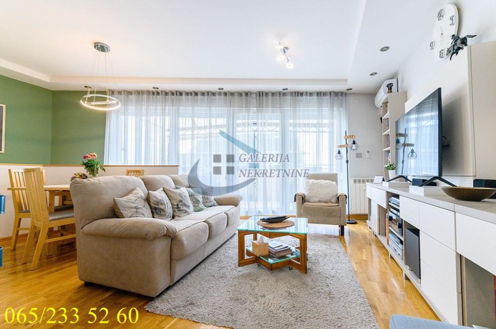 Stan na prodaju u Beogradu, Zvezdara, trosoban, 88m2, cena 285000 evra