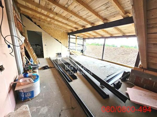 Stan na prodaju u Beogradu, Surčin, 174m2, cena 210000 evra